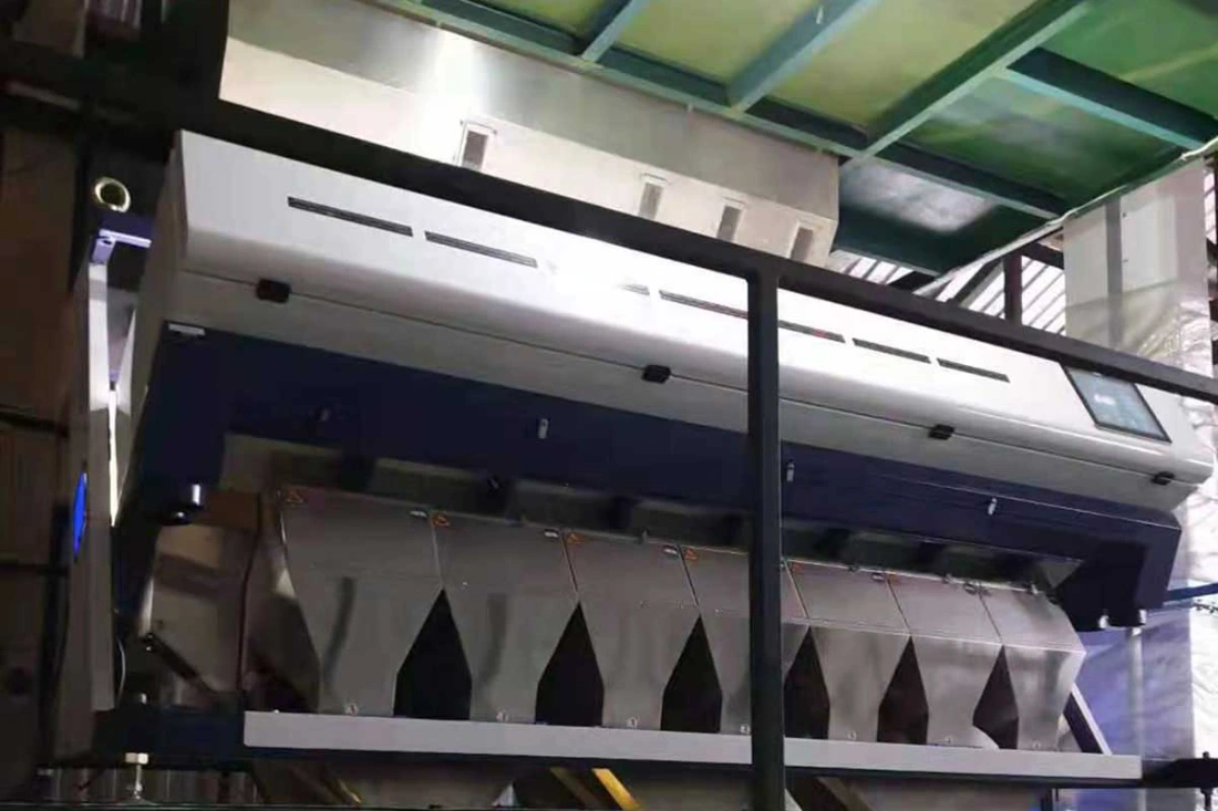 La clasificadora de color de granos multipropósito APEX A7 se instaló en una planta procesadora en Indonesia para clasificar frijoles mungo, semillas de sésamo y granos de maíz.